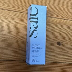 Saie Glowy Super Gel in Light Blue